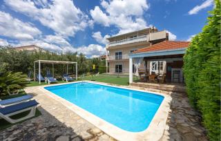Nice Home In Kastel Luksic With Sauna - 1