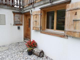 Luxury Chalet with Jacuzzi in La Tzoumaz - La Tzoumaz - 3