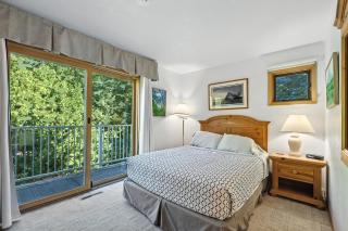 Hilltop Hideaway Unit B-5 by Simple Life Rentals - 8