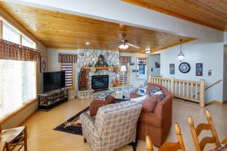 Cabin in Lakewood right on Snowmobile Trails - 3