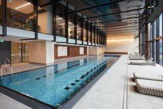 Style and Substance In The Quarter with Pool, Jacuzzi and Gym MQ806 - 4