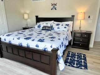 Luxury Lakefront Home with Private Dock 5BR5BA - 2