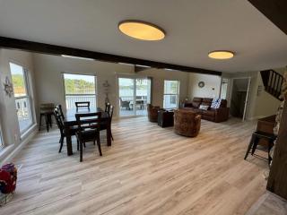 Luxury Lakefront Home with Private Dock 5BR5BA - 7