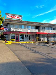 Americas Inn & Suite - 0