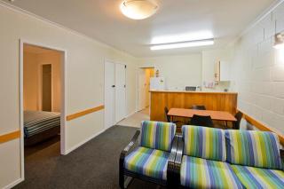 Acacia Lodge Motel - 8