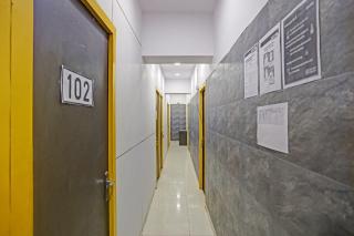 OYO 84596 Hotel North Campus - 0