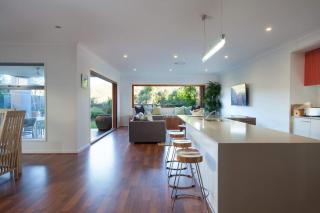 Green House - 8