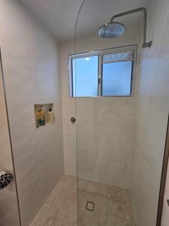 Apartment on The Strand - 2 Bed 2 Bath - 1