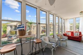 Emerald Bay Escape with Sunroom - 8