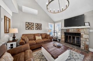 Jack Frost Mountain ski, townhome, fireplace, loft - 7
