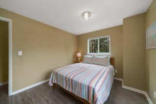 Catch & Relax Pet-Friendly Hot Tub Retreat - 8