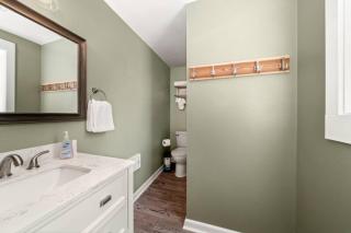 Catch & Relax Pet-Friendly Hot Tub Retreat - 1