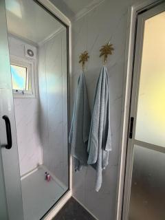 Aore Shores Beachfront Bungalow - 3