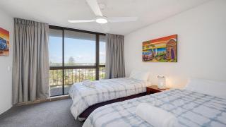 Gemini Resort 55 Stunning Ocean Views - Golden Beach - 9