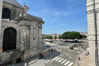 Corner cocoon in the center of La Rochelle - 1