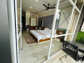 Dreamwagon hotel lakkidi - 6