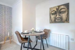 Sleeps 3 Apartment -Ascot Racecourse -Free Parking - 1