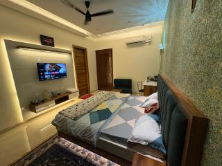 Awesome HomeStay - 0