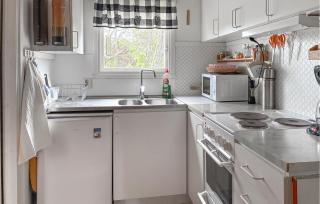 Awesome Home In Vibble With Wifi - 3