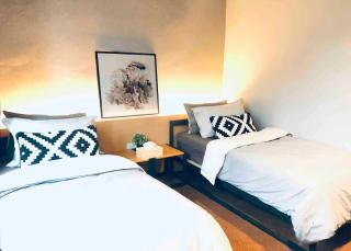 Copper - Private Room, City Center, MRT, Wi-Fi, A2 - 0