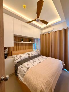 Blessed Dwelling - Modern Condo with Wi-Fi, TV & Kitchen, 30 min to NAIA Airport - 0