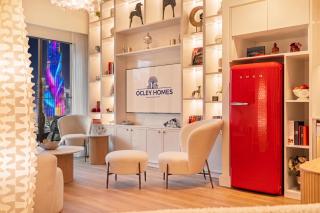 Stunning Renovated Home with Full Burj Khalifa View - 4
