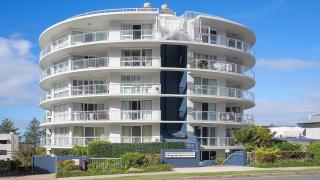 Pumicestone Apartments Unit 4 - 0