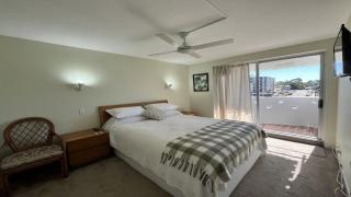 Absolute Waterfront With Rooftop! - 3