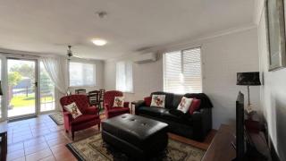 Drakes Hideaway - 4