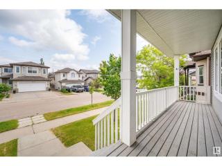 Edmonton three bedrooms two baths 5 beds - 9