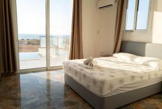 4 Bedroom Villa at the Sea - 5