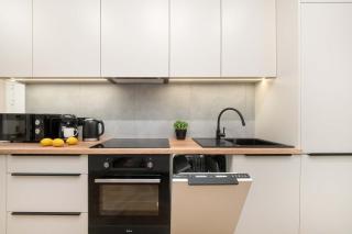 Charming Pet-Friendly Apartment with Terrace by Noclegi Renters - 3