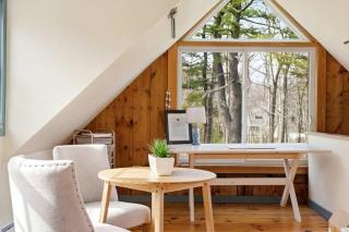 Porch & Porpoise Cozy Retreat - 4