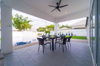 Cozy Modern 3 Bedroom Pool Villa L70 - 9