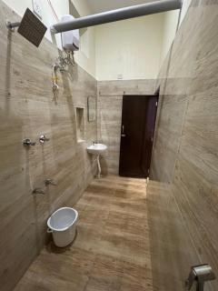 Golden Waves Guest House - 2