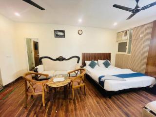 Hotel Grand Dharma - Sec 11 Noida - 9