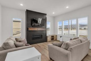 Timpanogos View Retreat with RV Parking Pad - 8