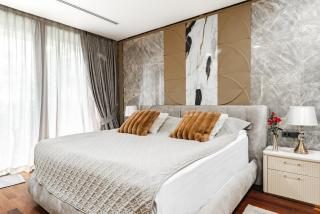 Spacious 2BDR Garden View Apartment by Villacarte - 8