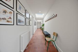 Renovated Schoolhouse with full basketball court - 5