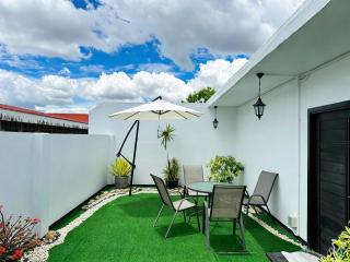 Sleep Walker Poshtel - 2