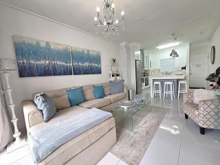 Brookes Hill Suites Sea View Apartment 221 - 3
