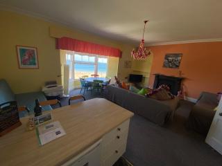 Caldey View - Direct Beach Access, Sleeps 6 - 5