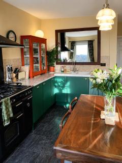 Stylish Top Floor Retreat with Stunning Solent Views - 7