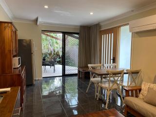 Self Contained Pet Friendly Guesthouse "The Perch" - 5