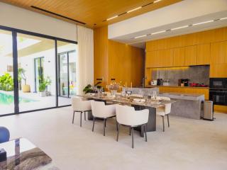 Modern Luxury 4BR Pool Villa by the Sea E2 - 2