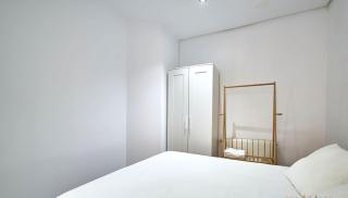 Madrid - Apartment - City Center - Sleeps 4 - 9