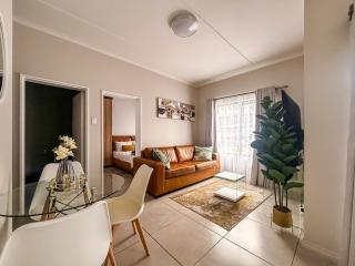 Urban Edge Suites - 4