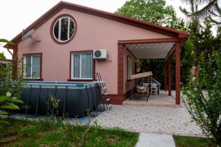Caspian Colorful Villas-Pink House - 6