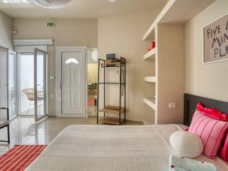Easy Stay too - Steps From Kefalos Village Square - 6