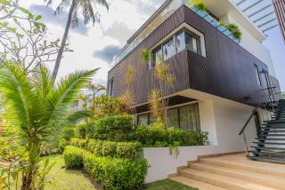 Spacious 2BDR Garden View Apartment by Villacarte - 1